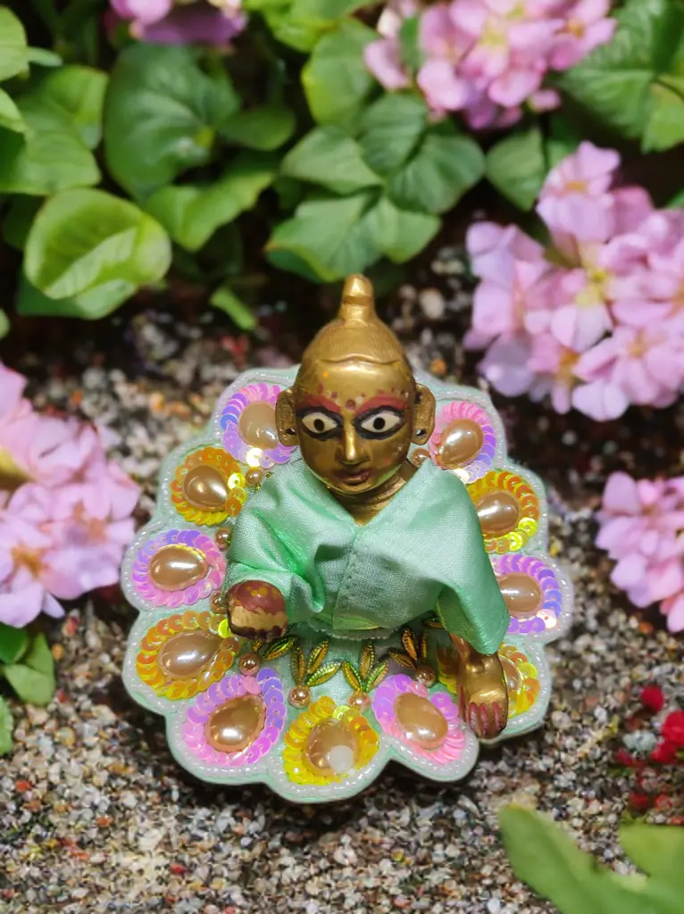 Brij Mohan Shining Vastra (Size No. 1)