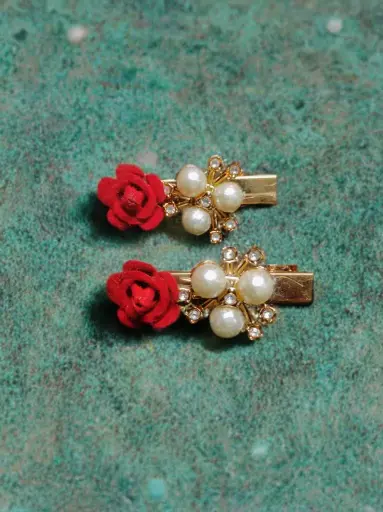 Pearl Rose Hair Clip 🌹