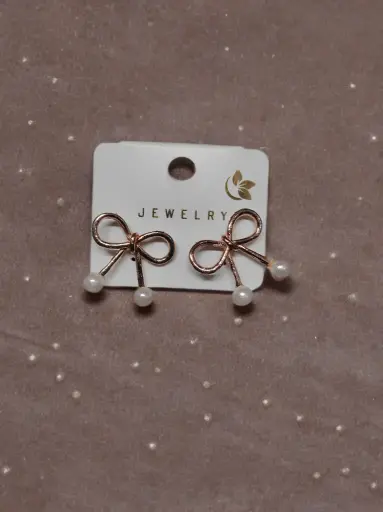 Elegant Bow Pearl Earrings🎀